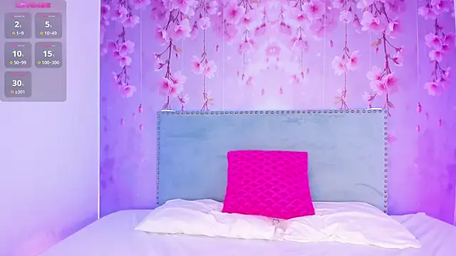 Lorrainee  online show from 10/11/25, 07:01