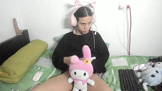 Petite-Goth online show from 11/20/25, 11:04