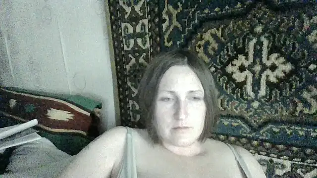 Snapshot of AllaSowinskaya chatting on 10/14/25, 06:20 AllaSowinskaya online show from 10/14/25, 06:20