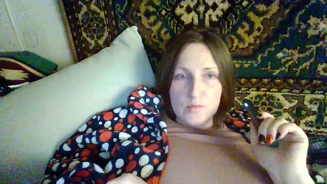 Snapshot of AllaSowinskaya chatting on 10/24/25, 06:48 AllaSowinskaya online show from 10/24/25, 06:48