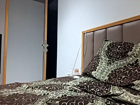 Vince-18 online show from 10/31/25, 12:39