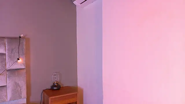 Snapshot of JenaCooper_ chatting on 10/25/25, 03:03 JenaCooper online show from 10/25/25, 03:03