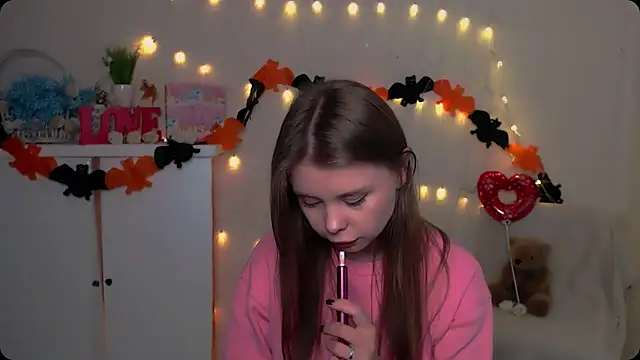 OceanicDawn online show from 10/25/25, 08:55