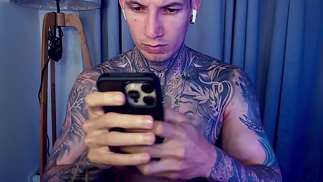 Shane Clay online show from 10/13/25, 01:55