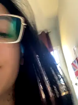 Snapshot of jujuarantes__2025 chatting on 11/12/25, 03:23 jujuarantes 2025 online show from 11/12/25, 03:23