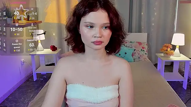 EmilyChaves online show from 07/14/26, 10:43