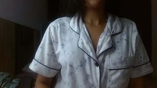 Mini Meera online show from 06/01/26, 09:05