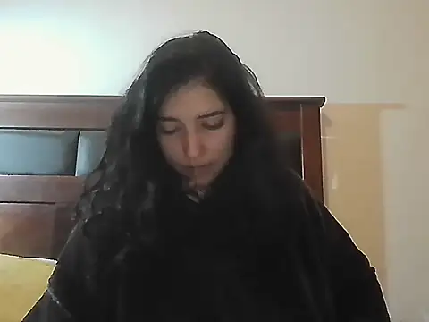 Snapshot of creepyh0e_ chatting on 06/12/26, 09:57 creepyh0e online show from 06/12/26, 09:57