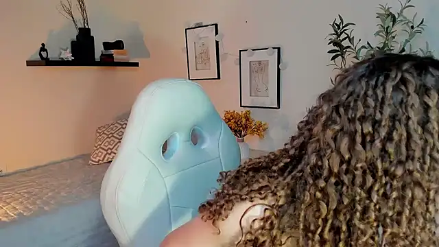 isabella-garcia- online show from 05/07/26, 01:55