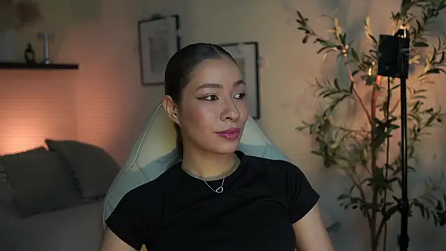 isabella-garcia- online show from 07/15/26, 01:33