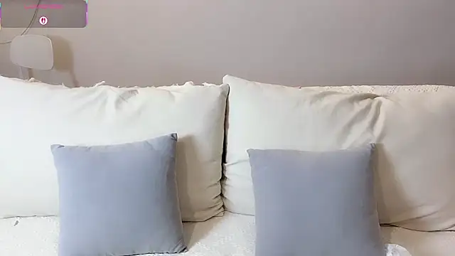 Snapshot of xiaotanbaby chatting on 09/29/25, 04:01 xiaotanbaby online show from 09/29/25, 04:01