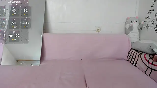 Lil Foxy9 online show from 07/22/26, 04:37