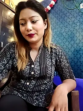 Snapshot of alexa_cam44 chatting on 10/26/25, 08:37 alexa cam44 online show from 10/26/25, 08:37