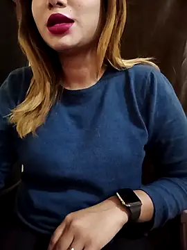 Snapshot of alexa_cam44 chatting on 11/14/25, 08:18 alexa cam44 online show from 11/14/25, 08:18