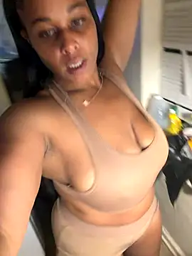 yummy0322 online show from 10/19/25, 12:11