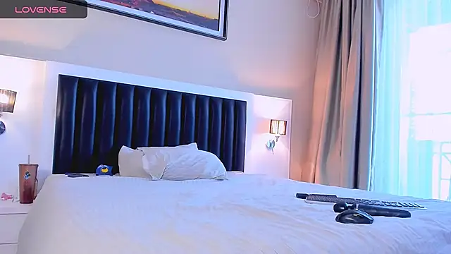 marrenaa online show from 11/18/25, 07:13