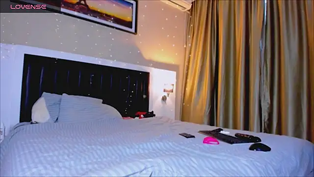 marrenaa online show from 12/15/25, 06:06