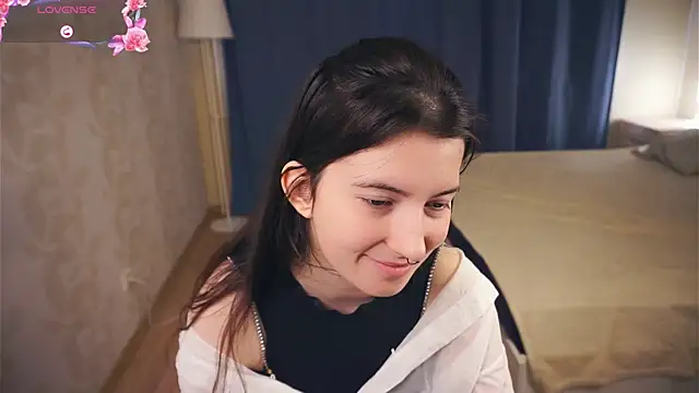 ConstanceBeames online show from 09/11/25, 05:40