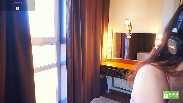 ConstanceBeames online show from 10/10/25, 06:12