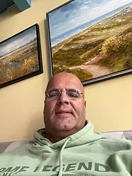 Snapshot of Renebisex chatting on 10/12/25, 10:03 Renebisex online show from 10/12/25, 10:03