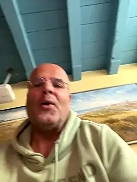 Snapshot of Renebisex chatting on 10/18/25, 07:31 Renebisex online show from 10/18/25, 07:31