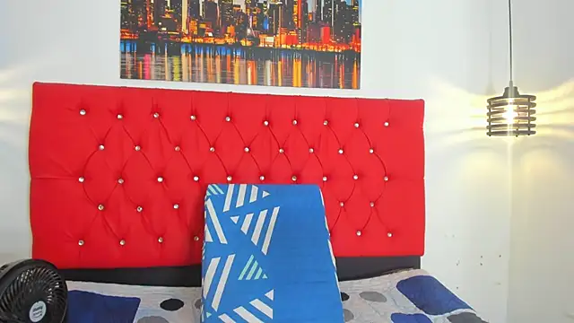 carolinacrus01 online show from 11/26/25, 02:40