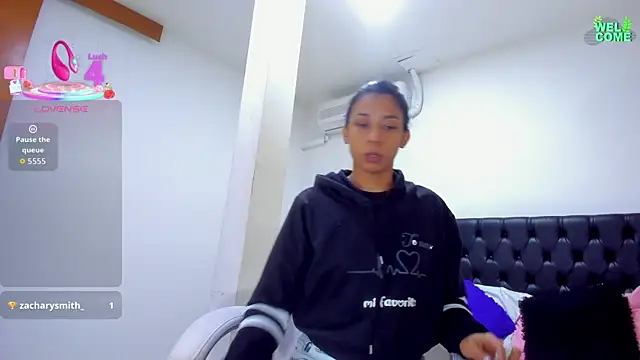 ivi lopez online show from 10/28/25, 12:09