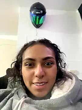 iamkatty  online show from 10/10/25, 06:40