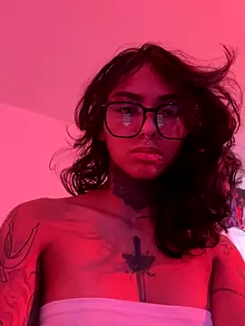 iamkatty  online show from 11/02/25, 04:20