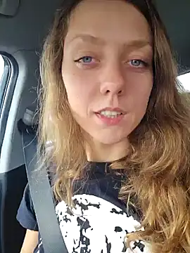 Snapshot of Eveline_Beauty_Kitty chatting on 10/16/25, 12:06 Eveline Beauty Kitty online show from 10/16/25, 12:06