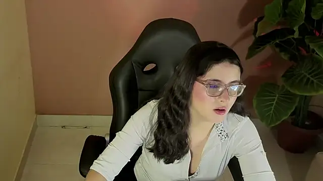 LiLLiAnderson online show from 10/02/25, 11:39