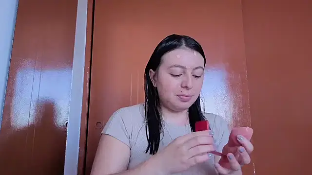 Snapshot of MiaKimky chatting on 11/07/25, 03:01 MiaKimky online show from 11/07/25, 03:01