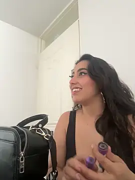 Snapshot of my_aleja_ chatting on 10/07/25, 06:49 my aleja online show from 10/07/25, 06:49