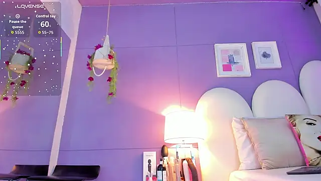 Snapshot of my_aleja_ chatting on 11/22/25, 01:21 my aleja online show from 11/22/25, 01:21