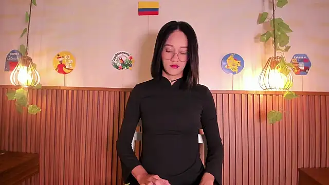 daphne courtis online show from 06/26/26, 03:11