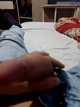 Snapshot of pauzaogrande1 chatting on 11/18/25, 06:23 pauzaogrande1 online show from 11/18/25, 06:23