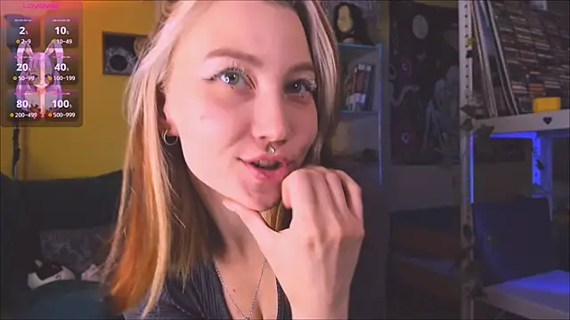 Snapshot of Nicole_matt chatting on 10/16/25, 02:34 Nicole matt online show from 10/16/25, 02:34