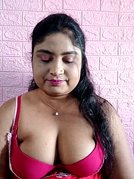 Snapshot of hornyriyanka chatting on 11/05/25, 03:06 hornyriyanka online show from 11/05/25, 03:06