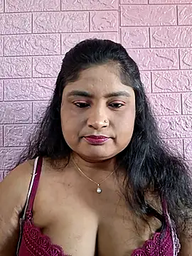 Snapshot of hornyriyanka chatting on 11/16/25, 02:28 hornyriyanka online show from 11/16/25, 02:28