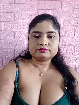 Snapshot of hornyriyanka chatting on 11/17/25, 02:17 hornyriyanka online show from 11/17/25, 02:17