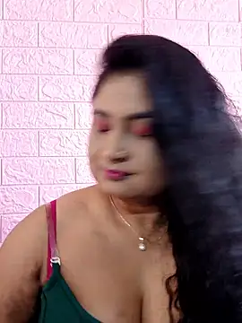 Snapshot of hornyriyanka chatting on 11/19/25, 03:17 hornyriyanka online show from 11/19/25, 03:17