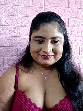 Snapshot of hornyriyanka chatting on 11/23/25, 02:22 hornyriyanka online show from 11/23/25, 02:22