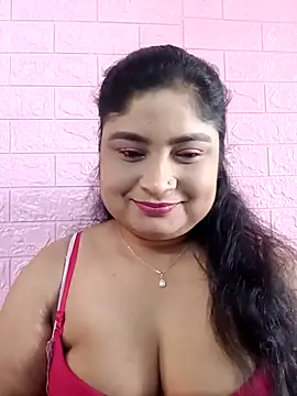 Snapshot of hornyriyanka chatting on 11/26/25, 02:12 hornyriyanka online show from 11/26/25, 02:12