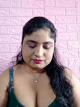 Snapshot of hornyriyanka chatting on 12/17/25, 03:01 hornyriyanka online show from 12/17/25, 03:01