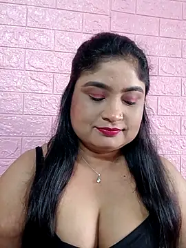Snapshot of hornyriyanka chatting on 12/20/25, 02:07 hornyriyanka online show from 12/20/25, 02:07