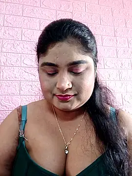 Snapshot of hornyriyanka chatting on 01/14/26, 03:01 hornyriyanka online show from 01/14/26, 03:01