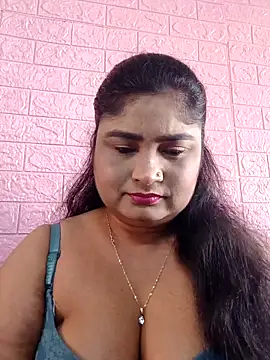 Snapshot of hornyriyanka chatting on 02/06/26, 02:49 hornyriyanka online show from 02/06/26, 02:49