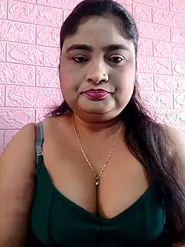 Snapshot of hornyriyanka chatting on 02/11/26, 02:49 hornyriyanka online show from 02/11/26, 02:49