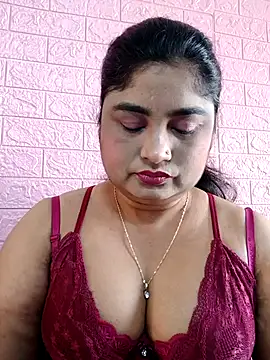 Snapshot of hornyriyanka chatting on 02/12/26, 02:50 hornyriyanka online show from 02/12/26, 02:50