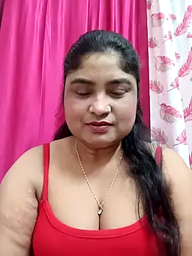Snapshot of hornyriyanka chatting on 02/13/26, 10:06 hornyriyanka online show from 02/13/26, 10:06